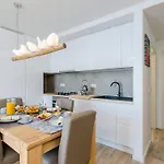 Lazarin - Two Bedroom With Balcony And Sea View 1 Veliki *