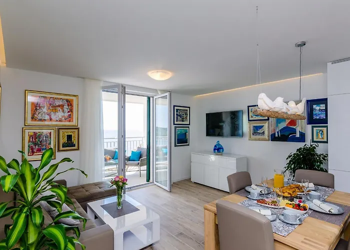 Lazarin - Two Bedroom With Balcony And Sea View 1 Veliki Appartement *