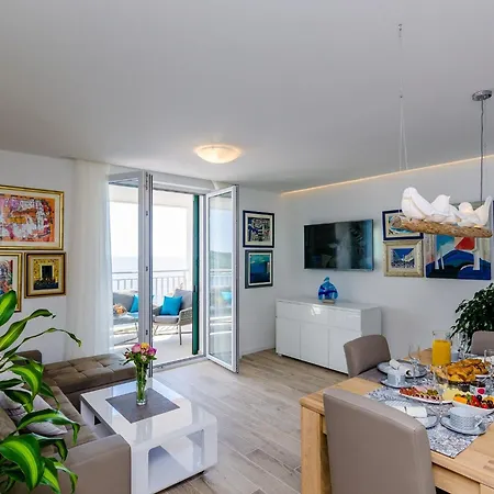 Lazarin - Two Bedroom With Balcony And Sea View 1 Veliki Apartment *