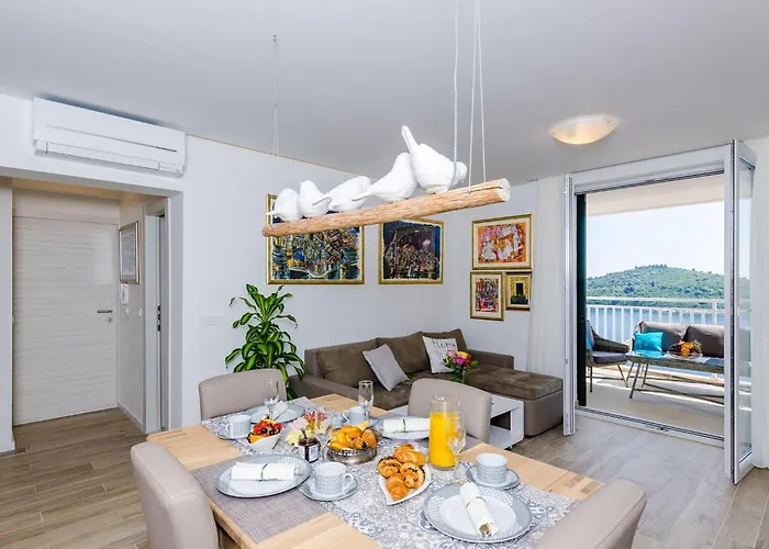 Lazarin - Two Bedroom With Balcony And Sea View 1 Veliki *